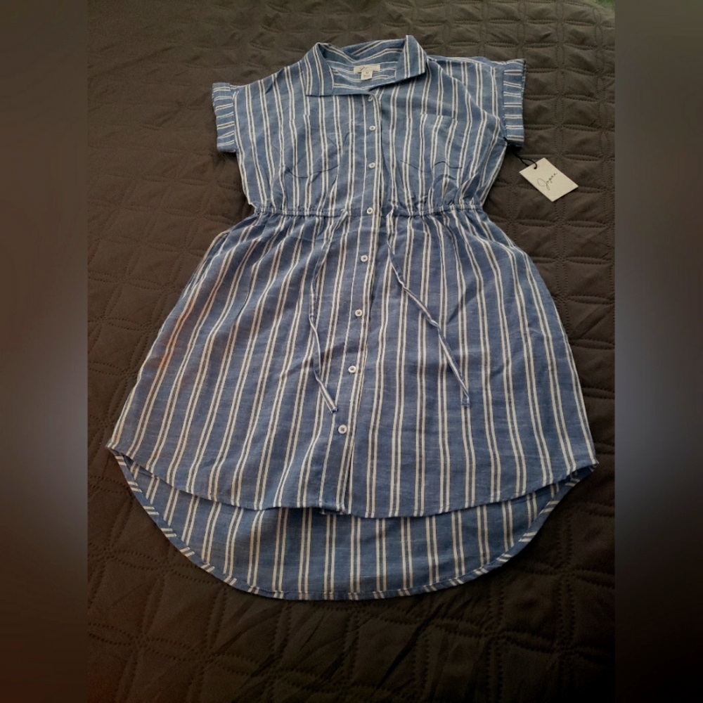 NWT Medium button up dress